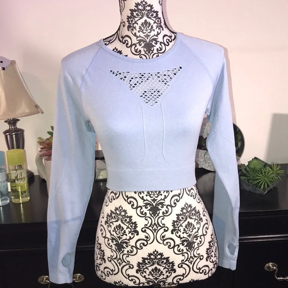 Gymshark Blue Fitted Long Sleeve Cropped Athletic Top Size Medium